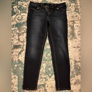 1822 Denim Adrianna Skinny Jeans - Sz 16 - HAS FLAWS - SEE PHOTOS AND DETAILS